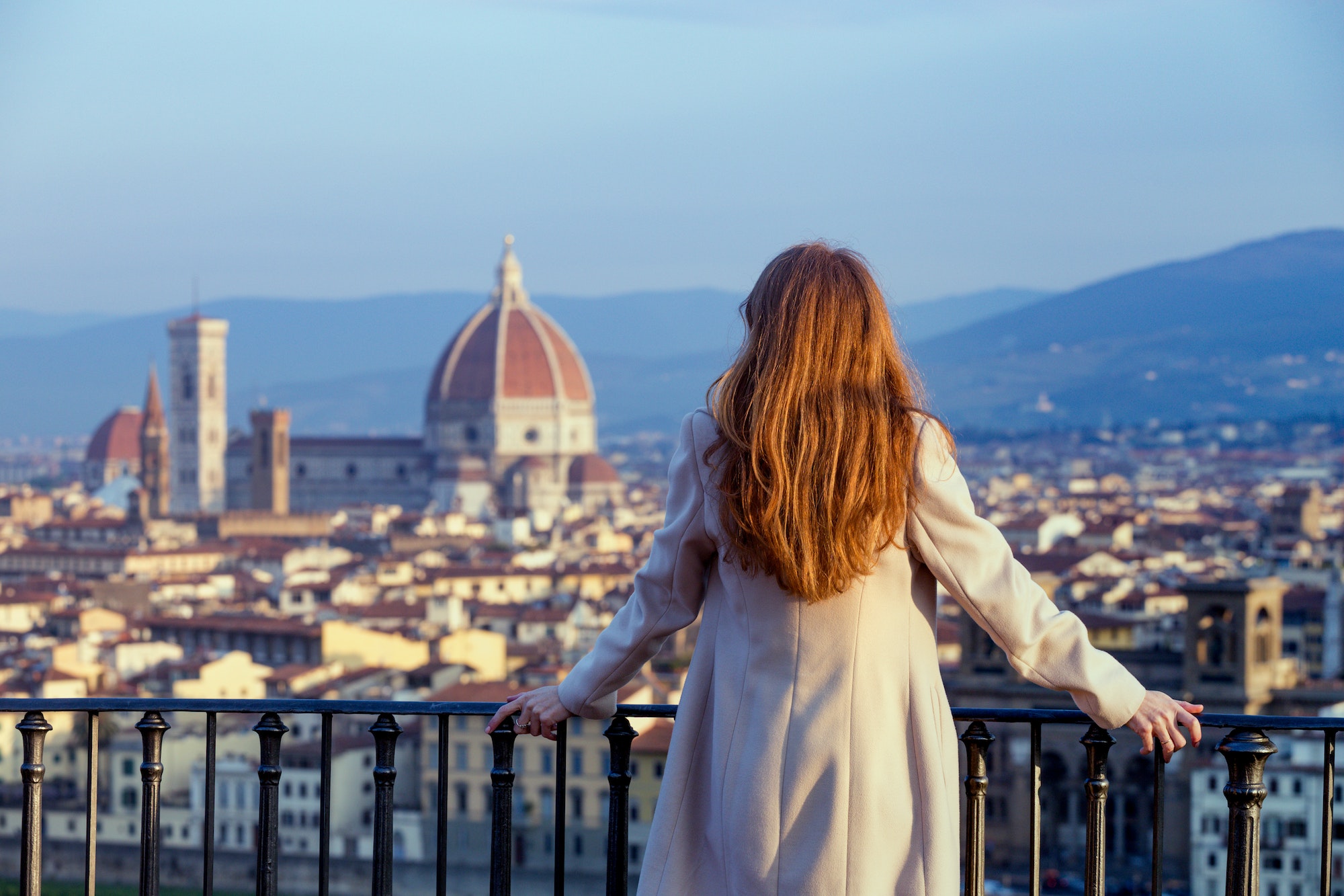 girl looking at the Florence